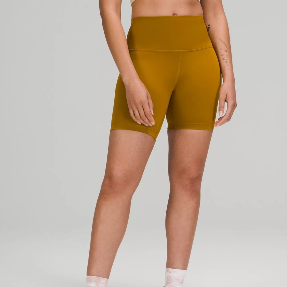 Lululemon Wunder Train High-Rise Short 6"